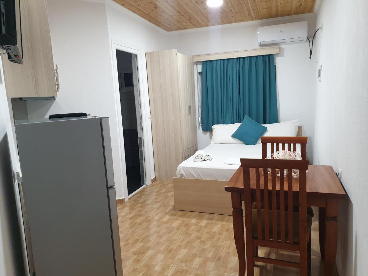 Dian'S Apartments Ksamil Exterior photo